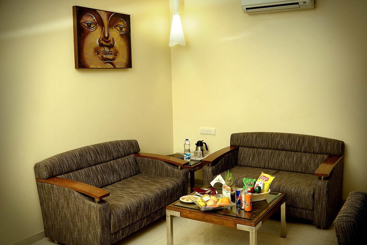 Hotel Fortune Palace Jamnagar Bagian luar foto