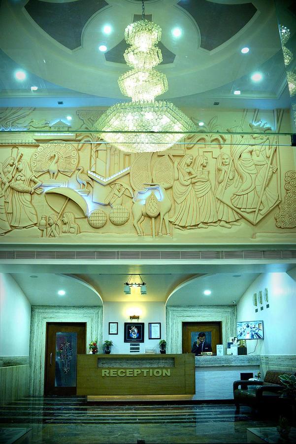 Hotel Fortune Palace Jamnagar Bagian luar foto